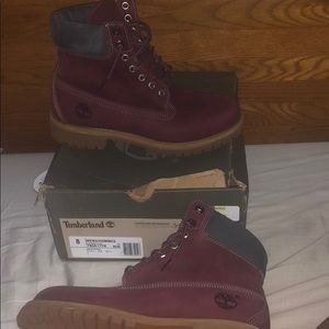 Burgundy 6 in premium timberland boots